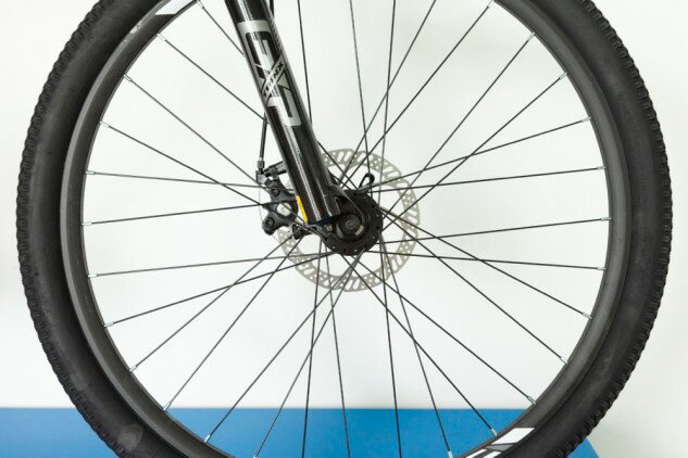 Велосипед Trinx M116 Elite 27.5" серебристый/белый/красный 17" Фото №6