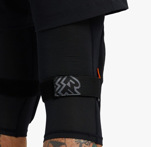 Защита колен RaceFace Indy Knee Stealth чёрный XXL (2023) Фото №4
